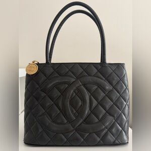 Vintage CHANEL Quilted Caviar Medallion Tote in Black w/Gold Hardware